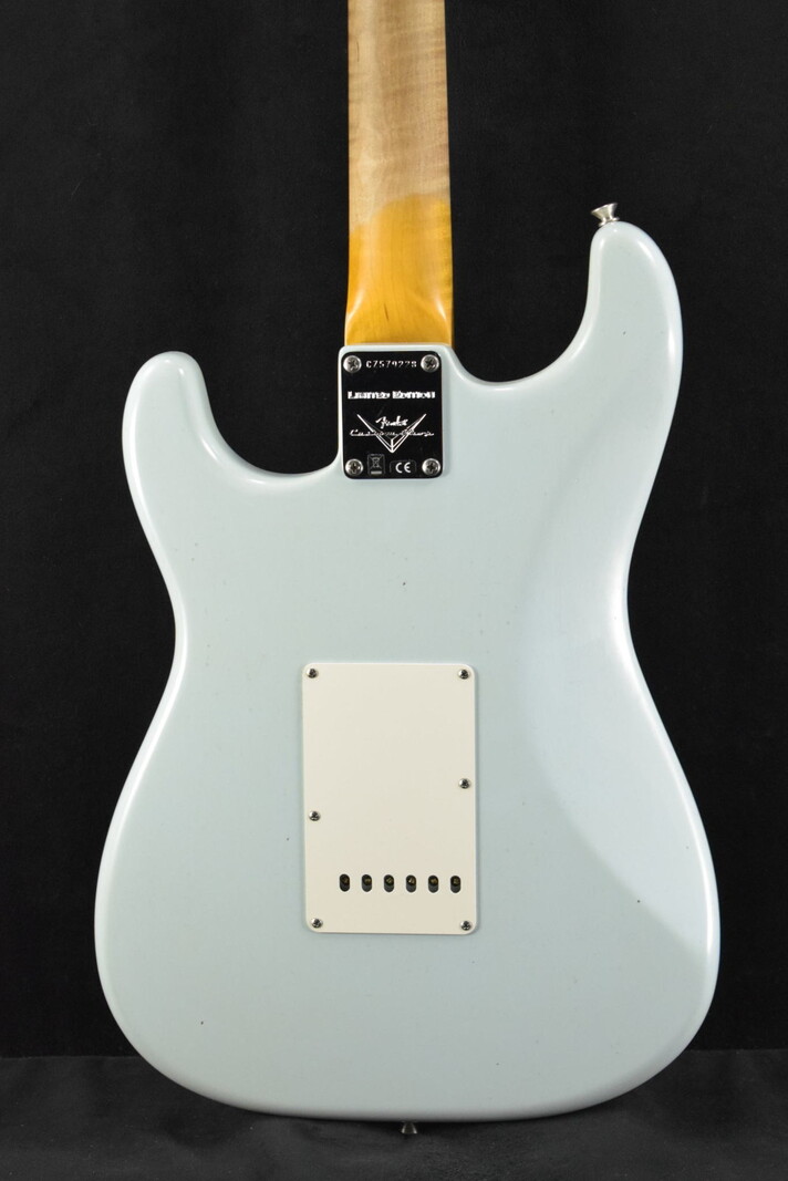 Fender Fender '63 Strat Journeyman Relic Lacquer Finish with Closet Classic Hardware - Aged Sonic Blue