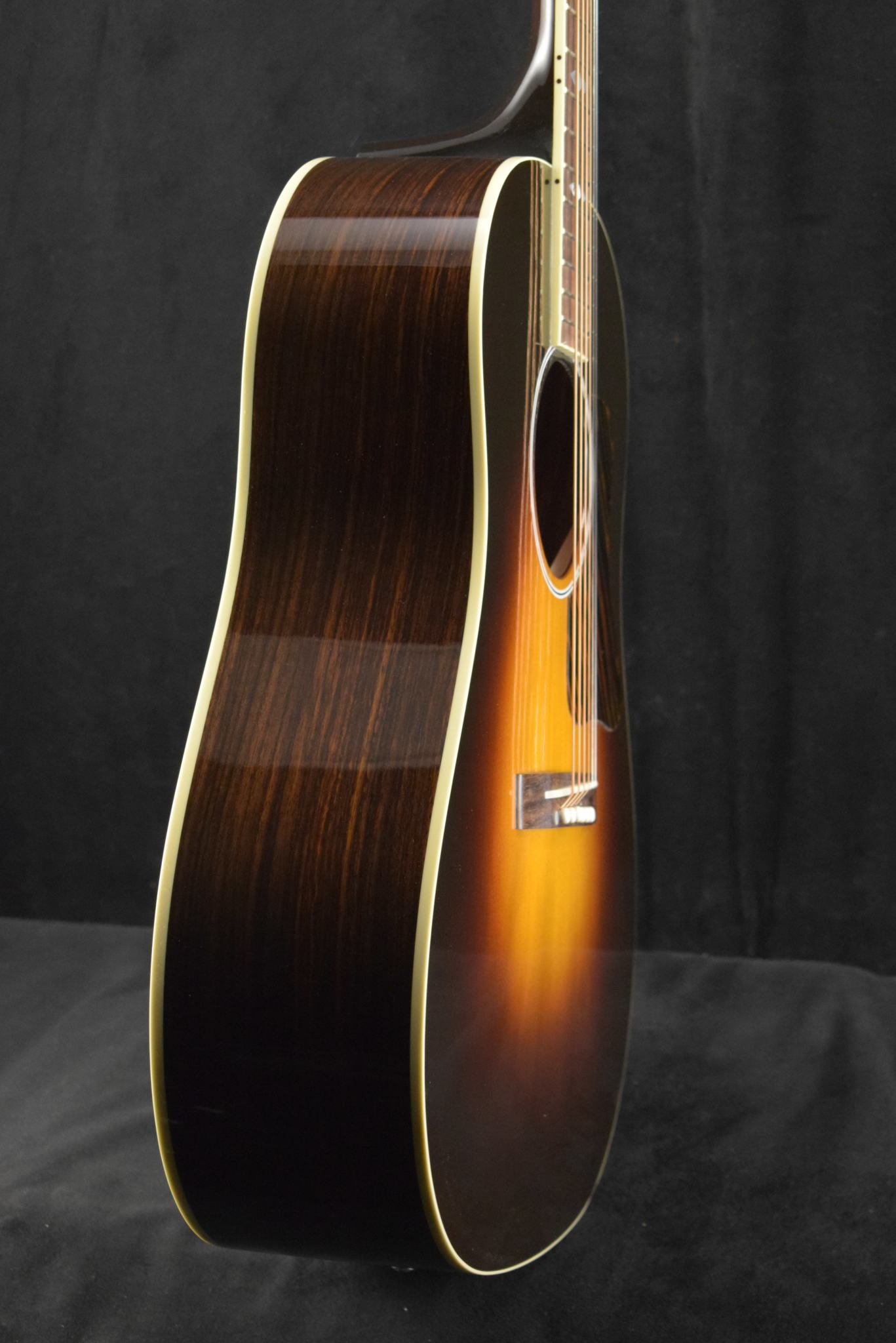 Gibson Gibson Custom Shop Advanced Jumbo Adirondack Red Spruce Top Vintage Sunburst Fuller's Exclusive