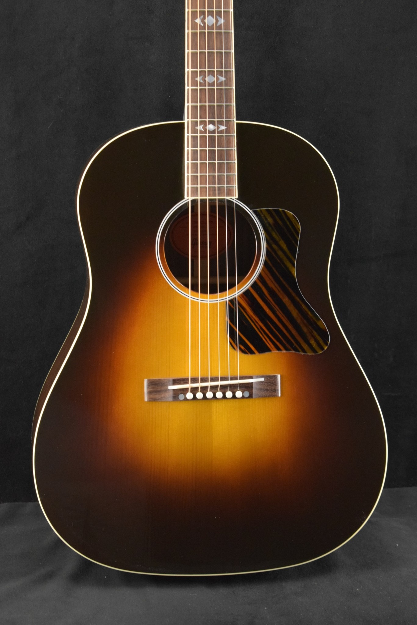Gibson Gibson Custom Shop Advanced Jumbo Adirondack Red Spruce Top Vintage Sunburst Fuller's Exclusive
