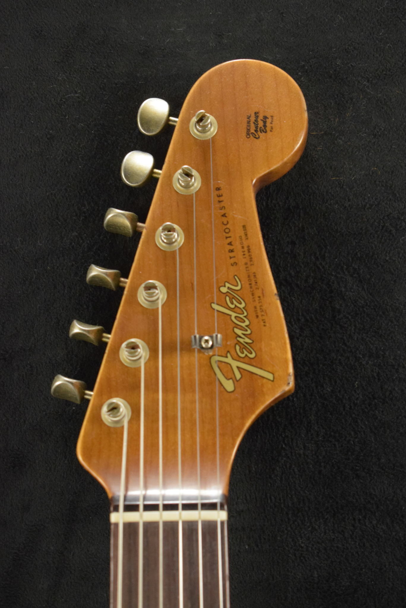 Fender Fender Limited Edition '64 Stratocaster Relic - Super Faded Aged Shell Pink