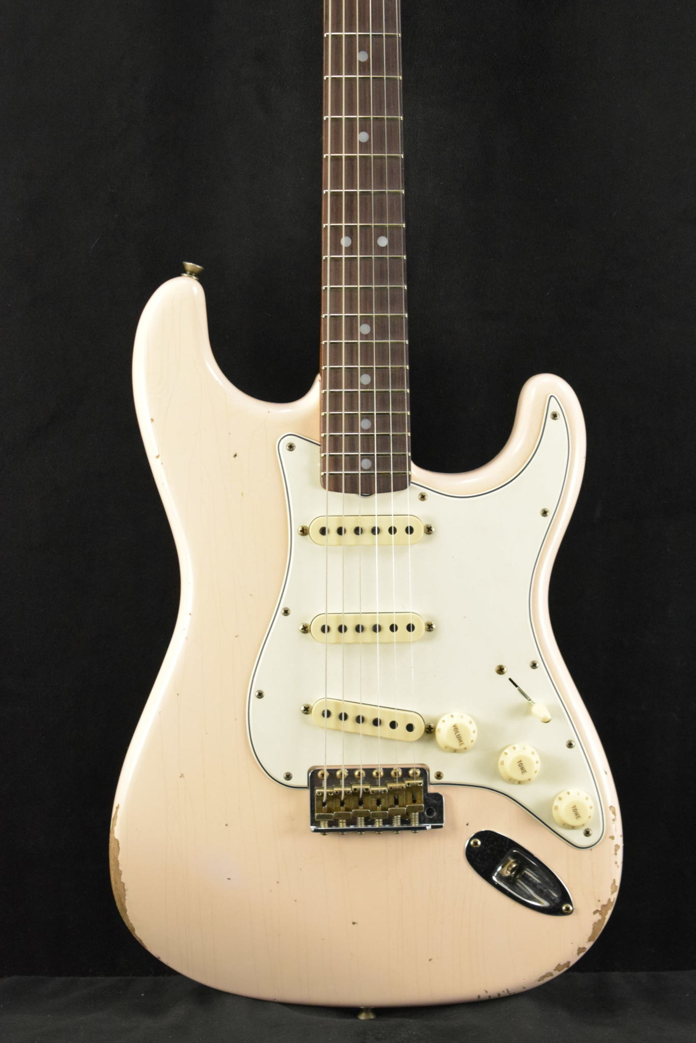 Fender Fender Limited Edition '64 Stratocaster Relic - Super Faded Aged Shell Pink