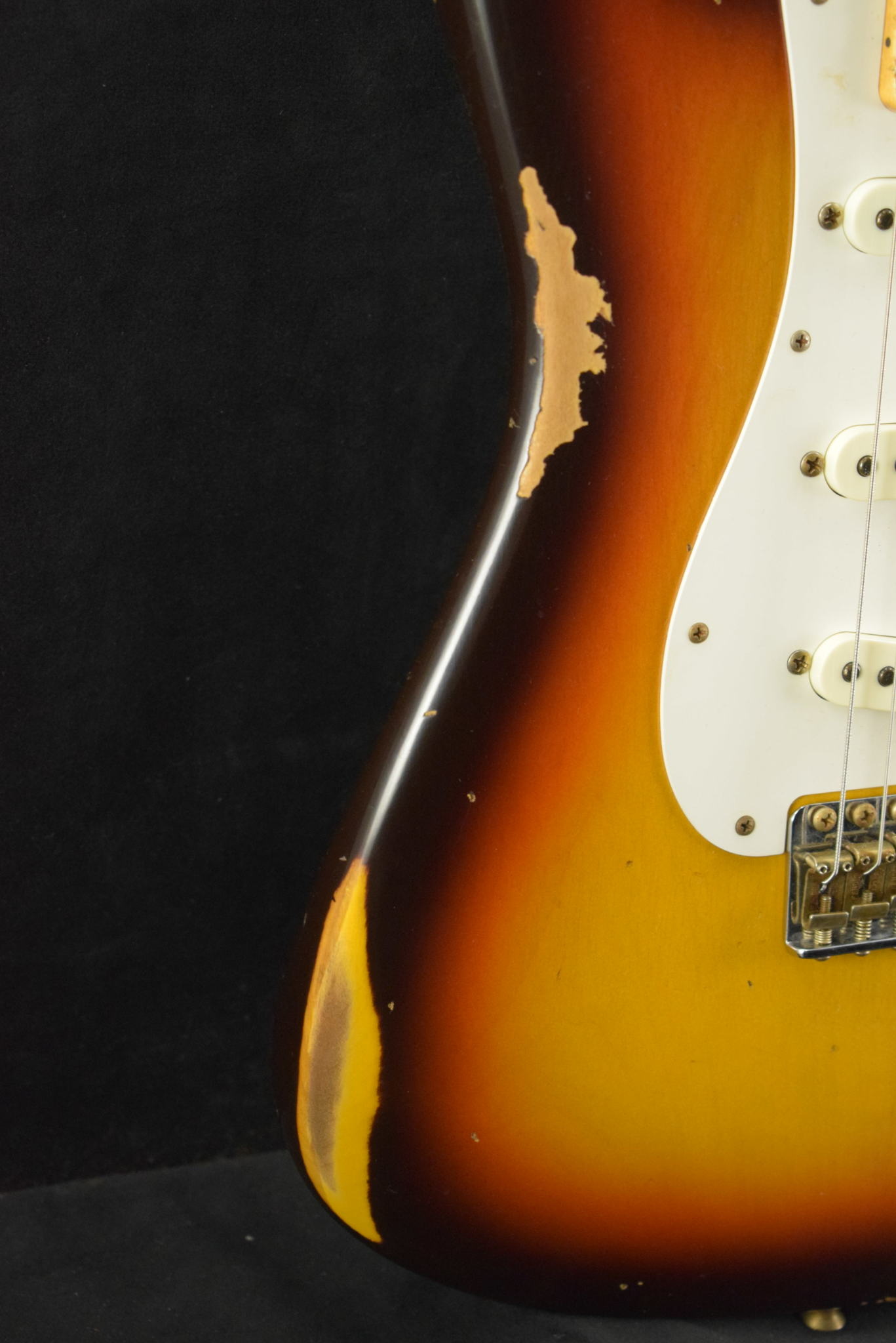 Fender Fender Tomatillo Stratocaster III Relic - Faded Aged Chocolate 2 Color Sunburst