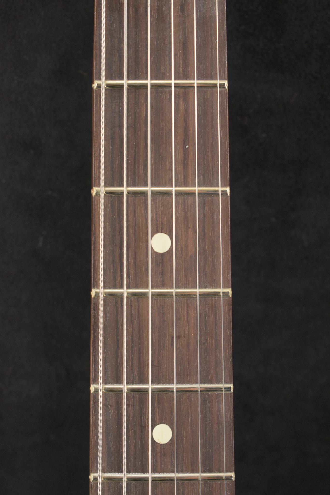 Fender Fender Tom DeLonge Stratocaster Rosewood Fingerboard Daphne Blue