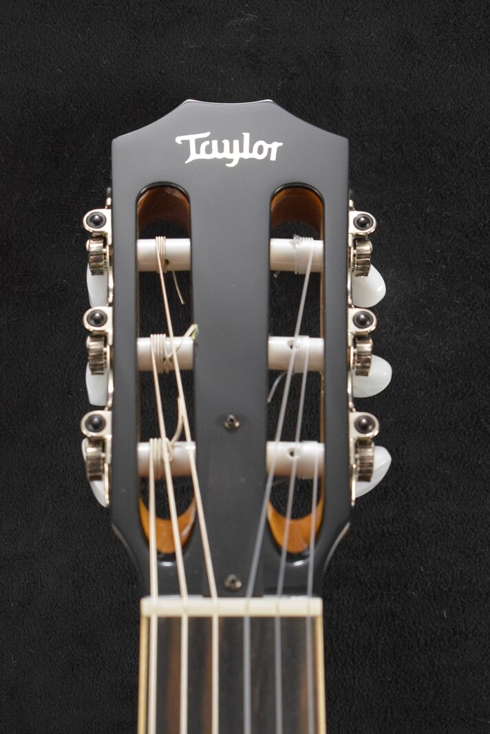 Taylor Taylor 814ce-N Nylon-String Natural