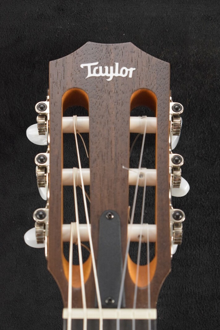 Taylor Taylor Academy 12e-N Nylon-String Acoustic-Electric Natural