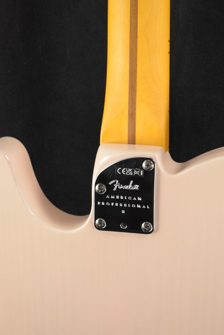 Fender Fender American Professional II Telecaster Thinline Transparent Shell Pink Maple Fingerboard