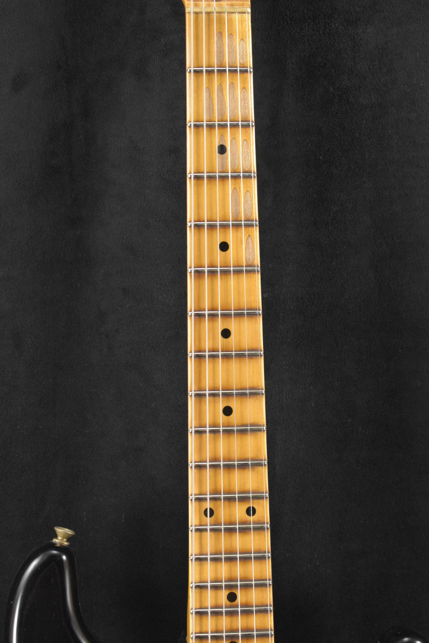 Fender Fender Limited Edition 70th Anniversary 1954 Stratocaster Relic Wide-Fade 2-Color Sunburst