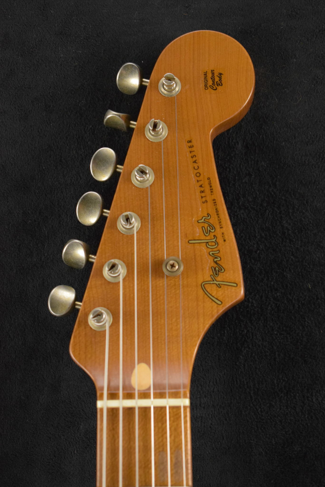 Fender Fender Limited Edition 1954 Roasted Stratocaster Journeyman Relic Natural Blonde 1-Piece Roasted Quartersawn Maple Fingerboard