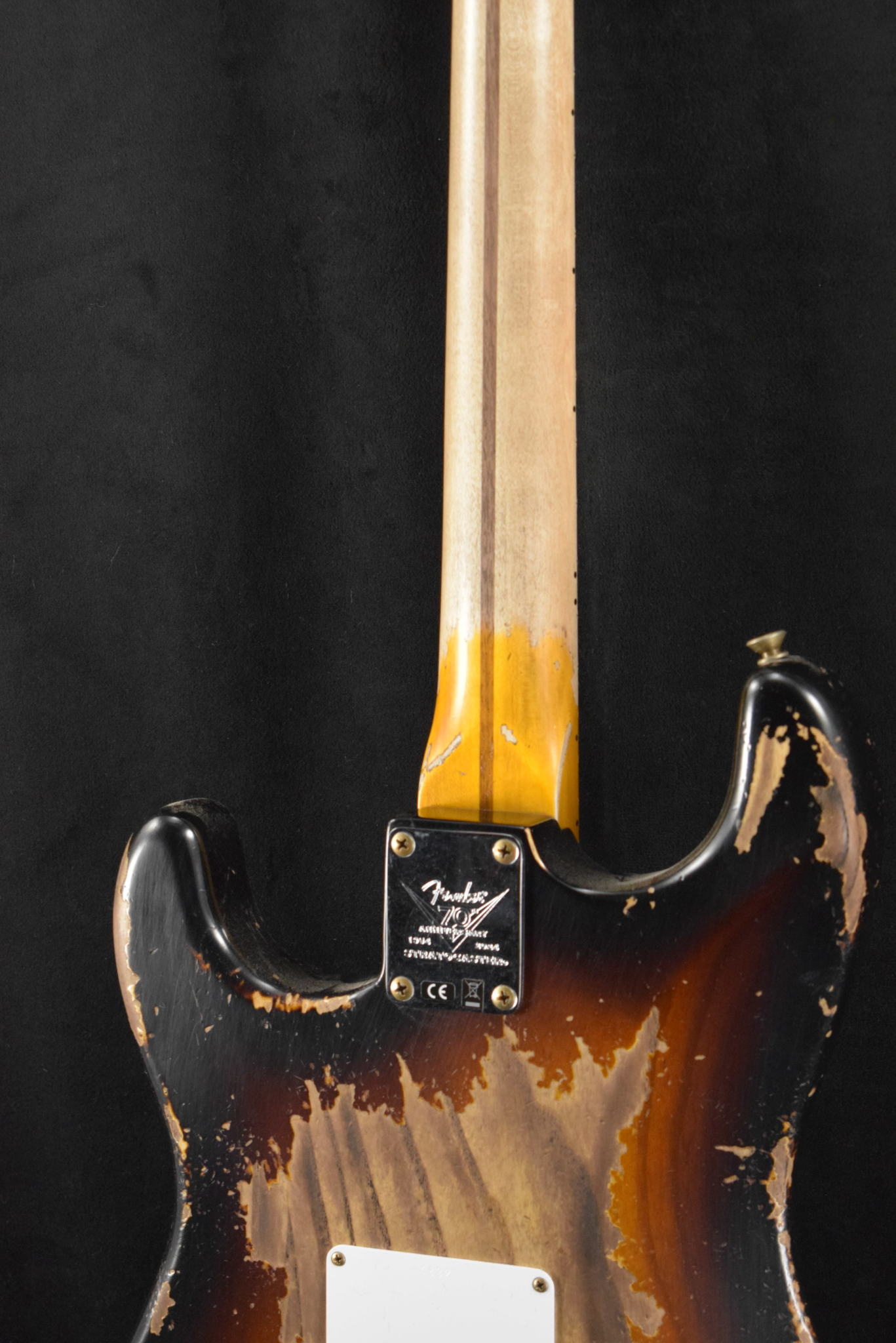 Fender Fender Limited Edition 70th Anniversary 1954 Stratocaster Super Heavy Relic Wide-Fade 2-Color Sunburst