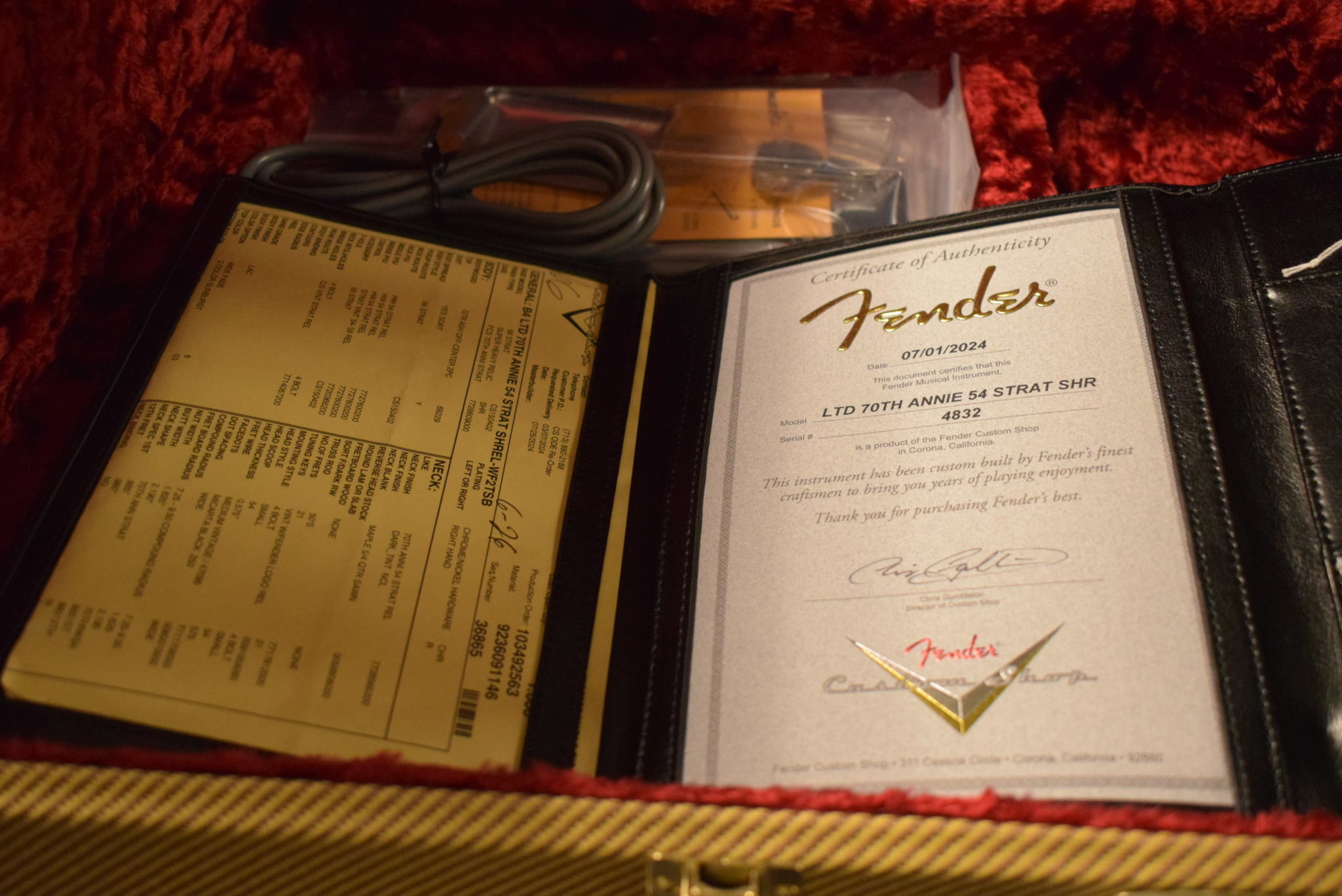 Fender Fender Limited Edition 70th Anniversary 1954 Stratocaster Super Heavy Relic Wide-Fade 2-Color Sunburst