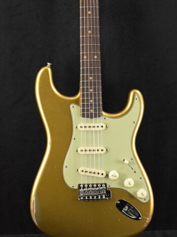 Fender Fender Custom Shop Late '62 Strat - Aged Aztec Gold Relic with Closet Classic Hardware