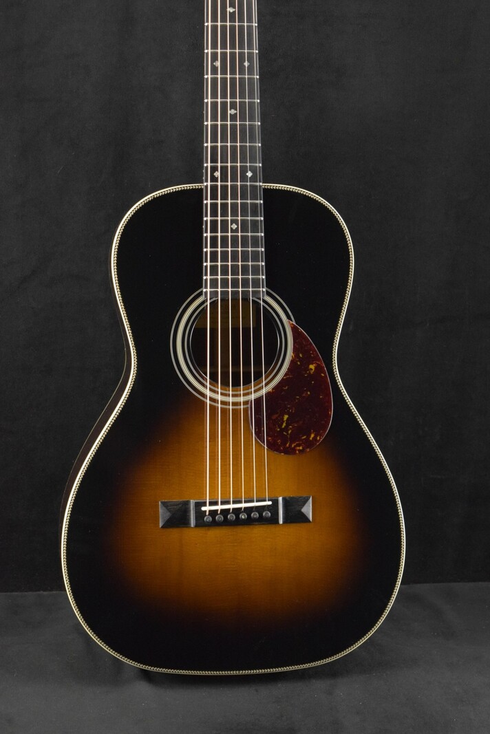 Eastman Eastman E20P-TC-SB Parlor Thermo-Cured Adirondack Spruce Top Sunburst Truetone Gloss