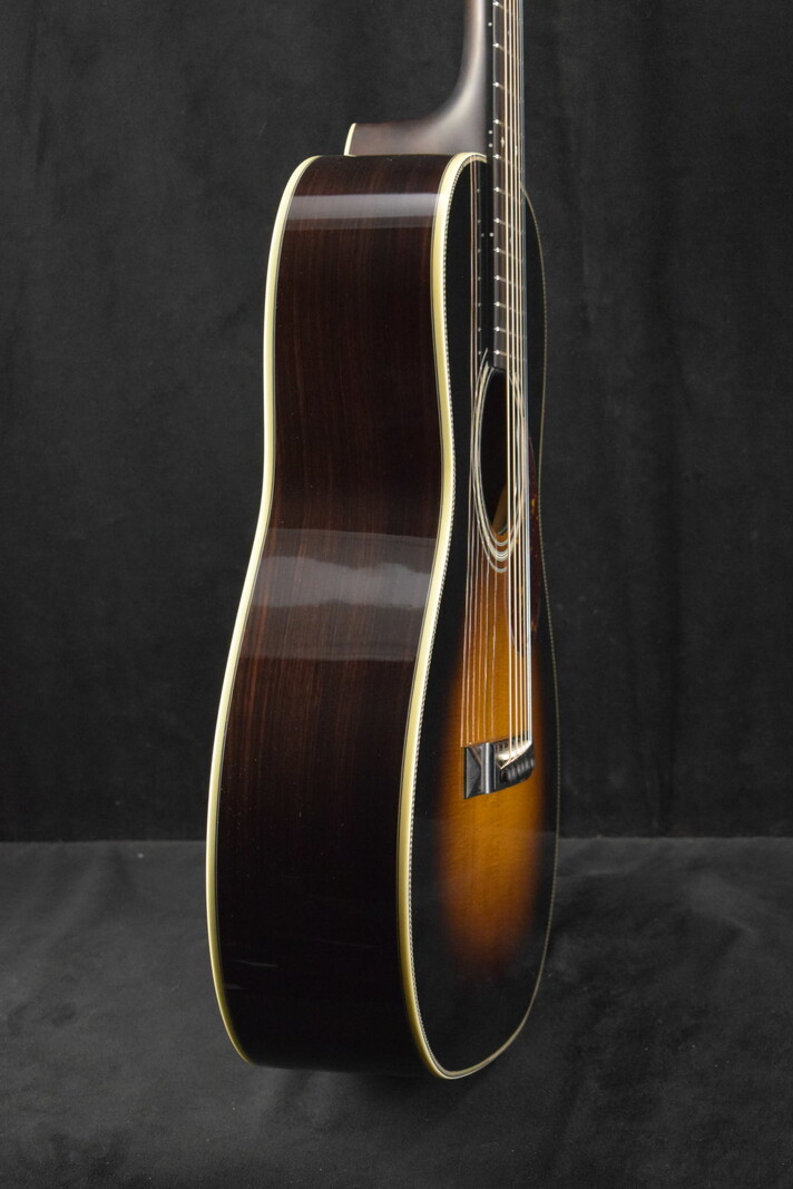 Eastman Eastman E20P-TC-SB Parlor Thermo-Cured Adirondack Spruce Top Sunburst Truetone Gloss