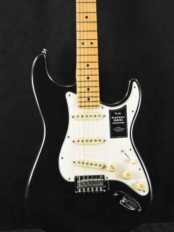 Fender Fender Player II Stratocaster Black Maple Fingerboard