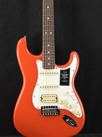 Fender Fender Player II Stratocaster HSS Coral Red Rosewood Fingerboard