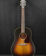 Gibson Custom Shop 1942 Banner J-45 Vintage Sunburst