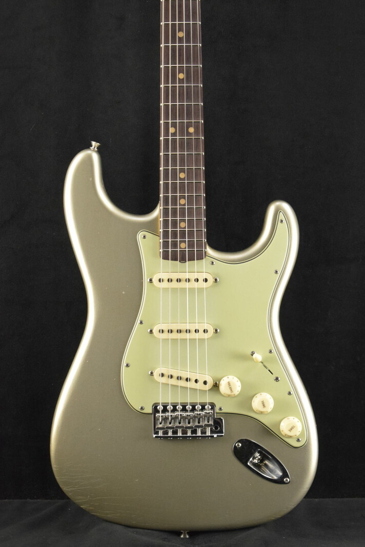 Fender Fender Ltd Ed '64 Stratocaster - Journeyman Relic with Closet Classic Hardware - Aged Inca Silver