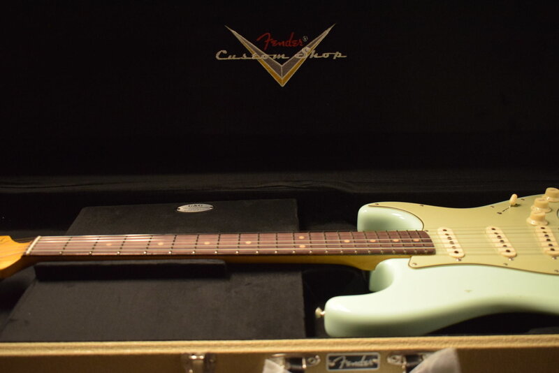 Fender Fender '64 Stratocaster Journeyman Relic with Closet Classic Hardware - Faded Aged Surf Green