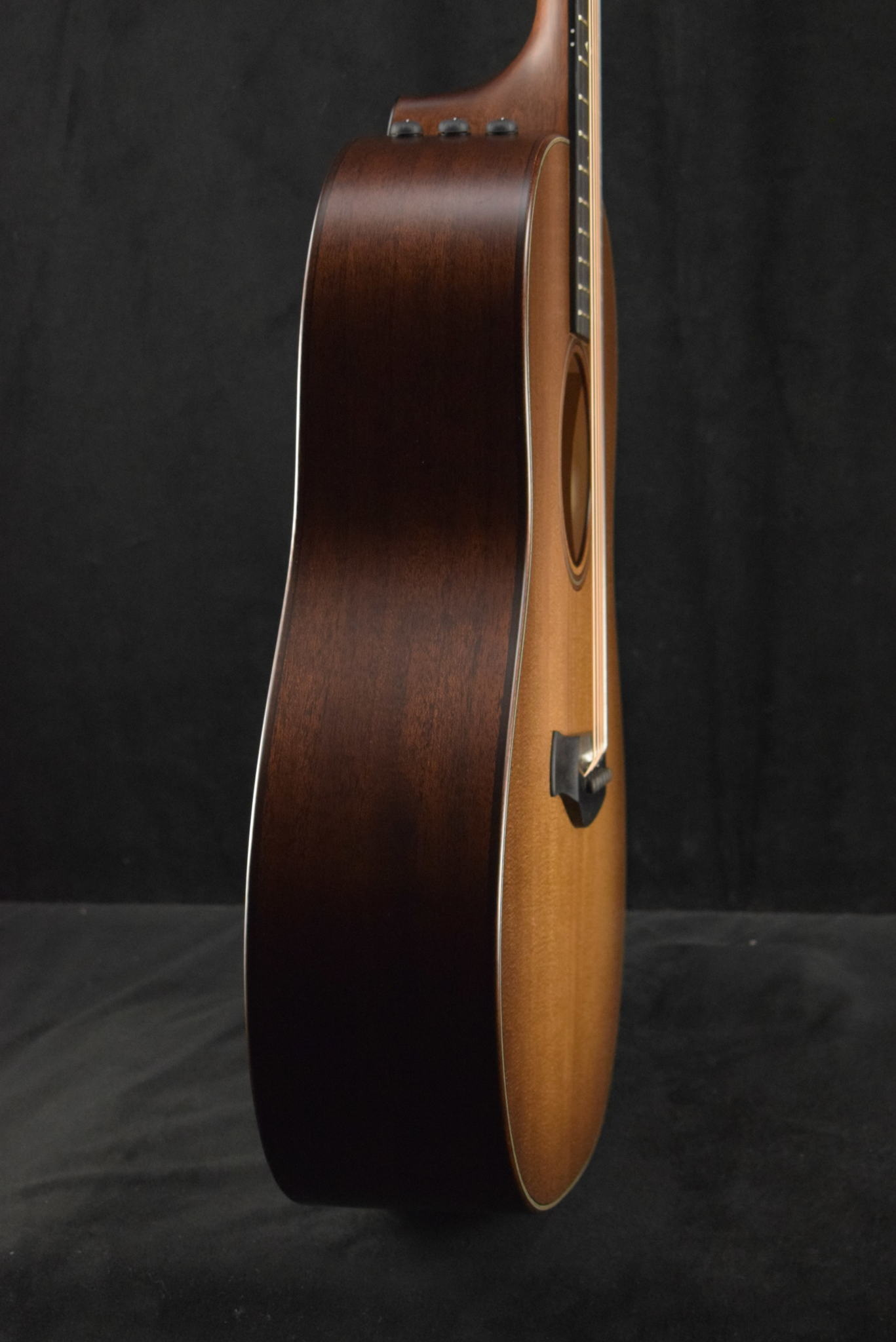 Taylor Taylor Builder's Edition 517e WHB Wild Honey Burst