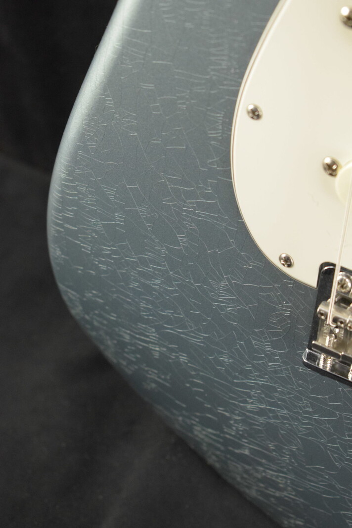 Fender Fender '68 Stratocaster DLX Closet Classic - Aged Blue Ice Metallic
