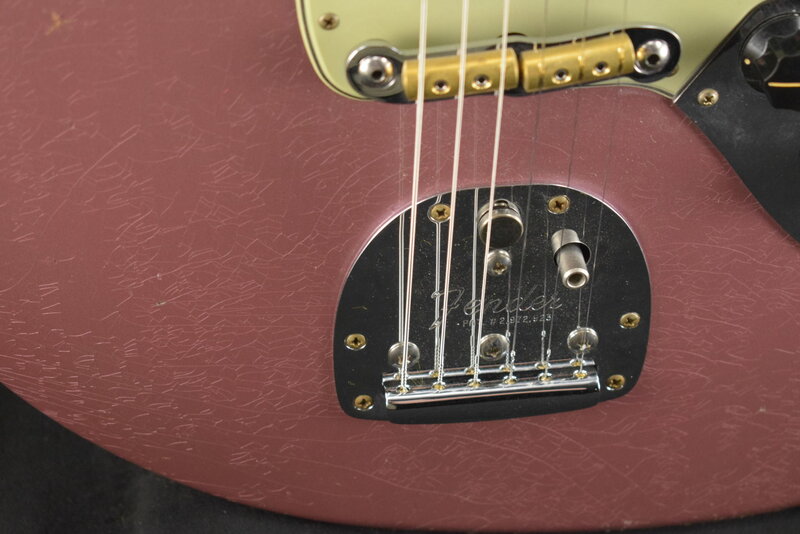 Fender Fender 1964 Jaguar Journeyman Relic Faded Aged Burgundy Mist Metallic 3A Rosewood Fingerboard