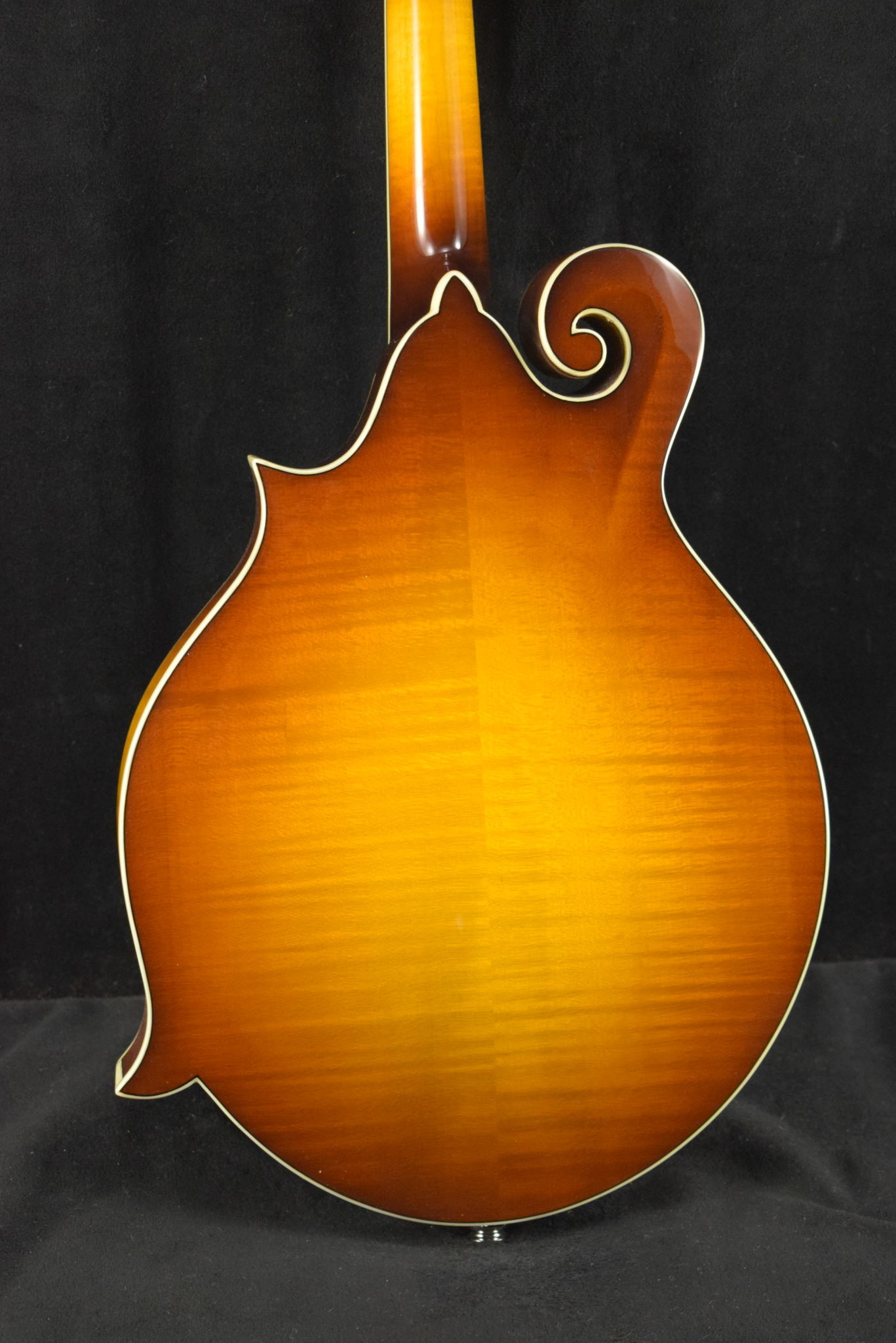 Eastman Eastman MD614-GB F-Style Oval-Hole Electric Mandolin Goldburst