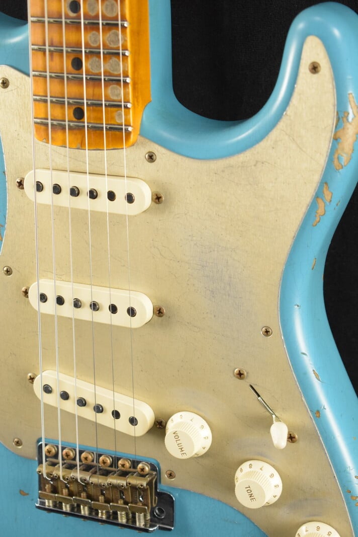 Fender Fender Limited Edition '58 Stratocaster Heavy Relic - Super Faded Aged Taos Turquoise