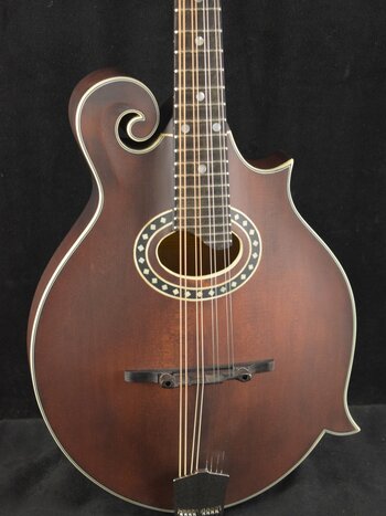 Eastman Eastman MD314 F-Style Oval-Hole Mandolin Classic Satin Finish