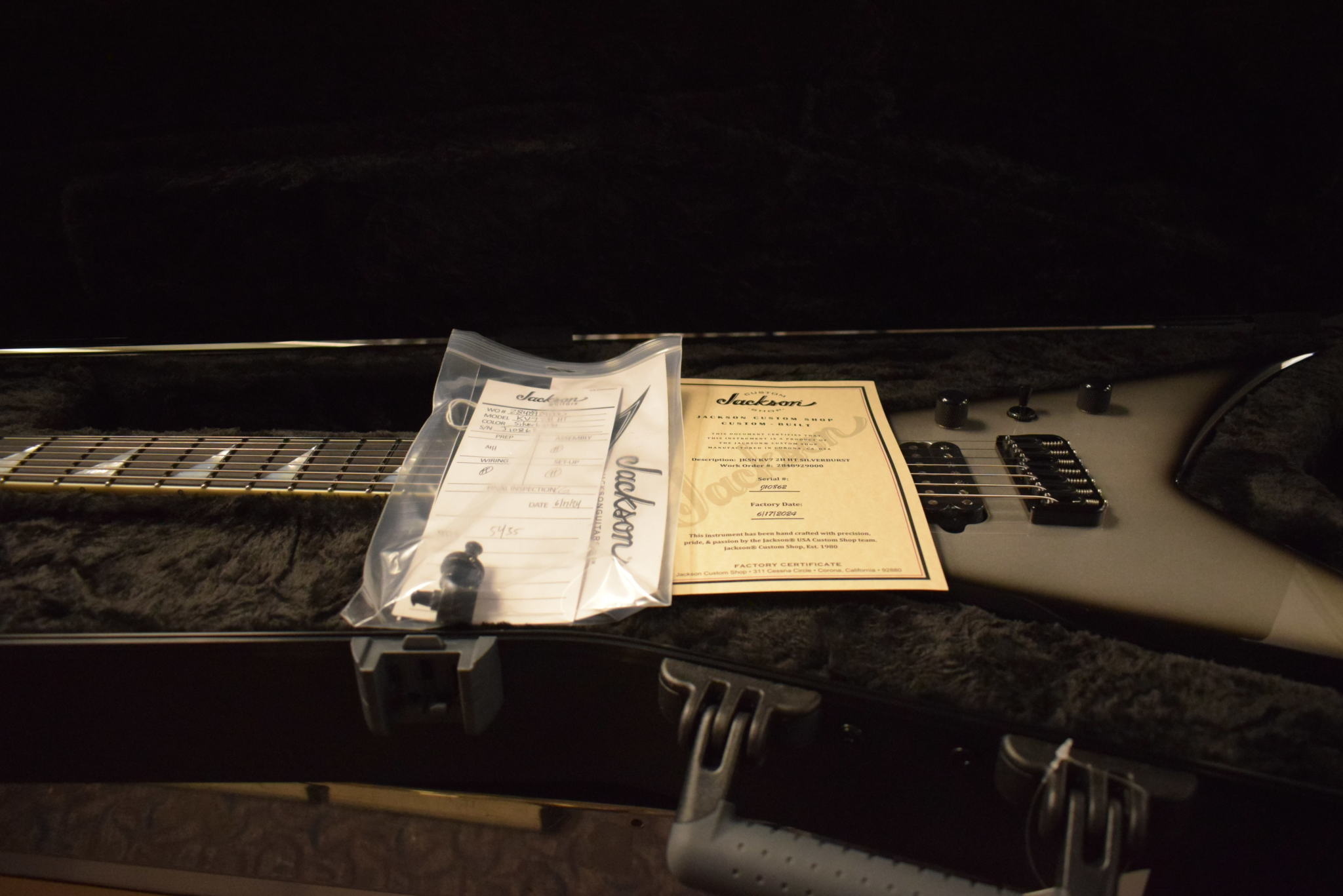 Jackson Jackson Custom Shop USA Special Edition King V 7 String Silverburst