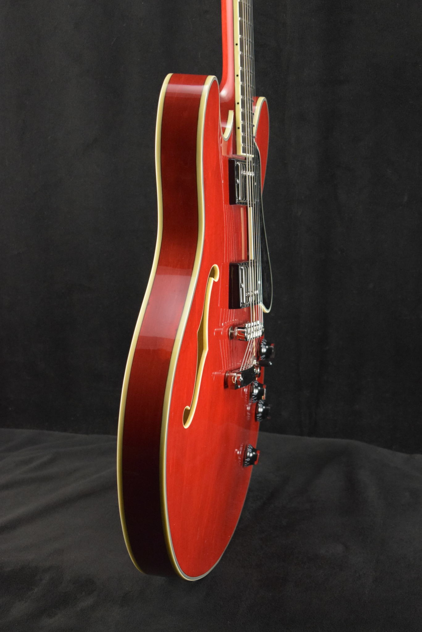 Eastman Eastman T386-RD Thinline Kent Armstrong Pickups Red Gloss Finish