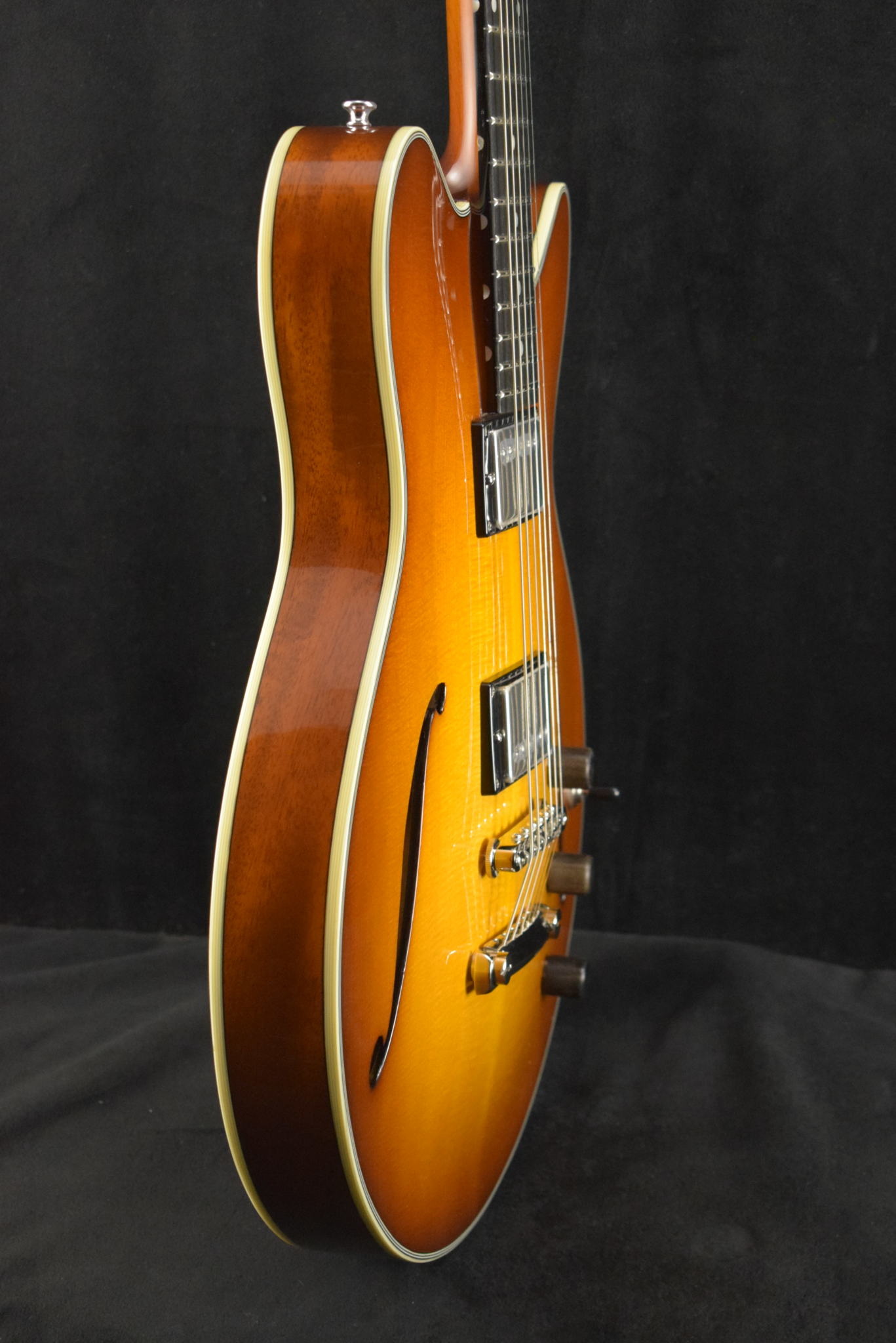 Eastman Eastman Romeo 14" Thinline Lollar Humbuckers Goldburst Truetone Gloss