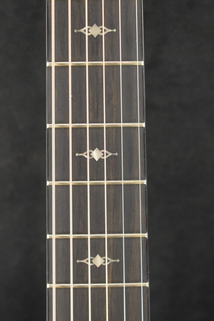 Taylor Taylor 322e 12-Fret Shaded Edgeburst