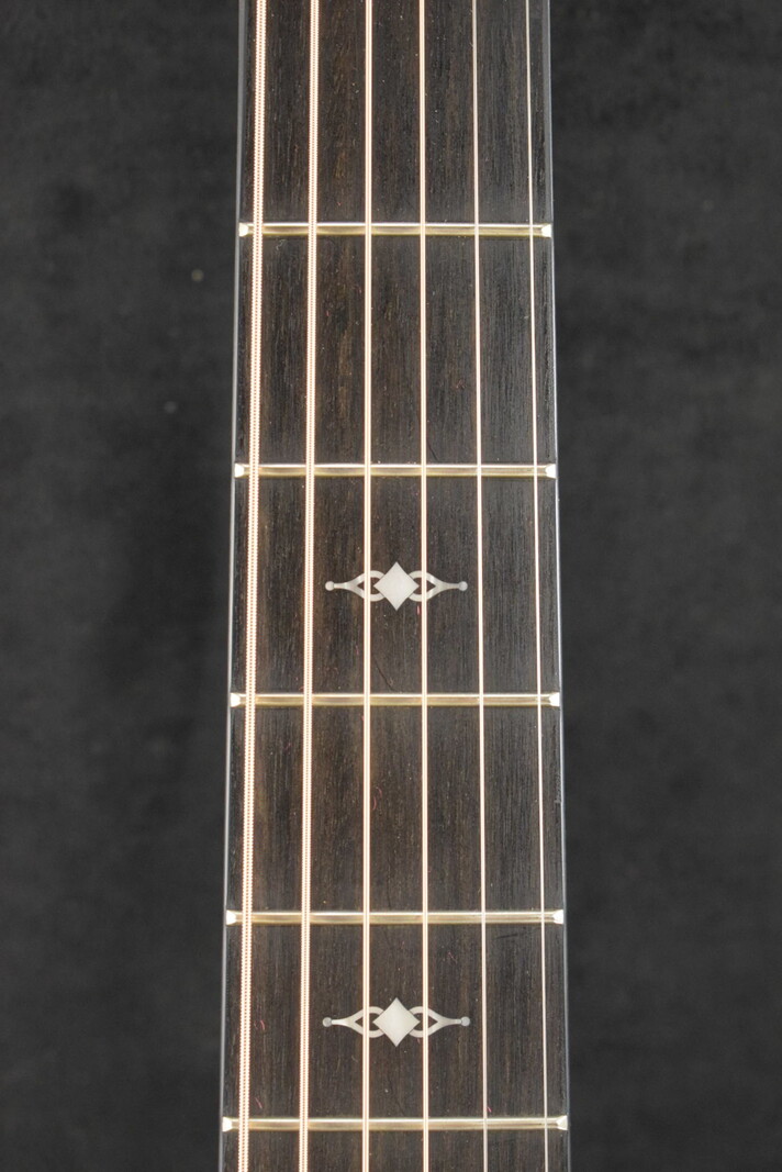 Taylor Taylor 324ce Shaded Edgeburst