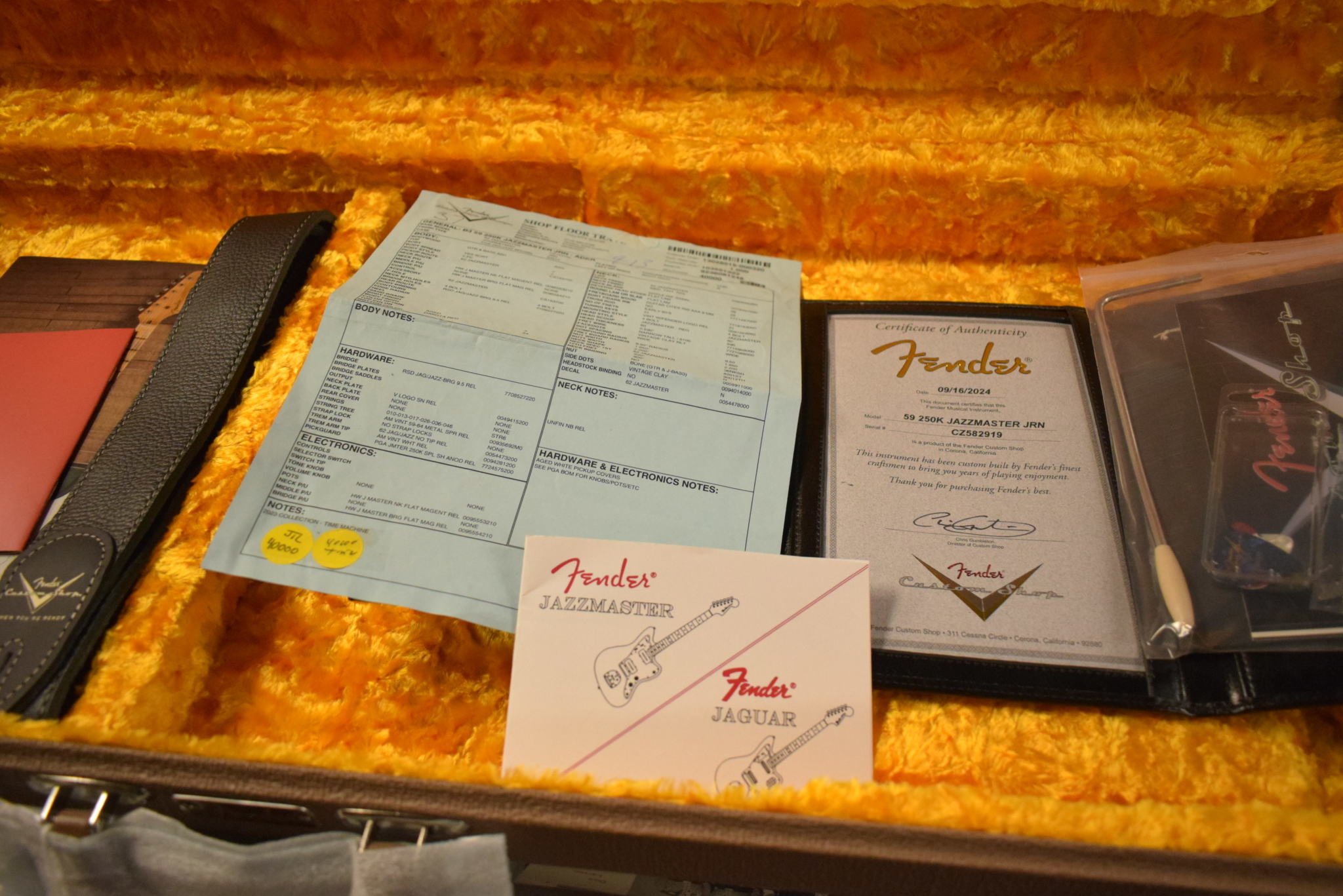 Fender Fender Custom Shop '59 Jazzmaster Journeyman Relic - Aged Dakota Red