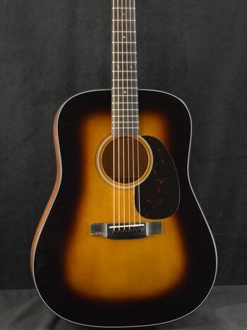 Martin Martin D-18 1935 Sunburst