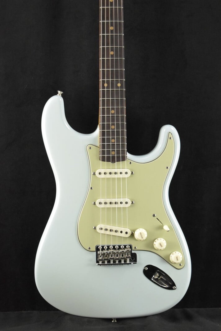 Fender Fender Vintage Custom 1959 Stratocaster NOS Faded Aged Sonic Blue 3A Rosewood Fingerboard