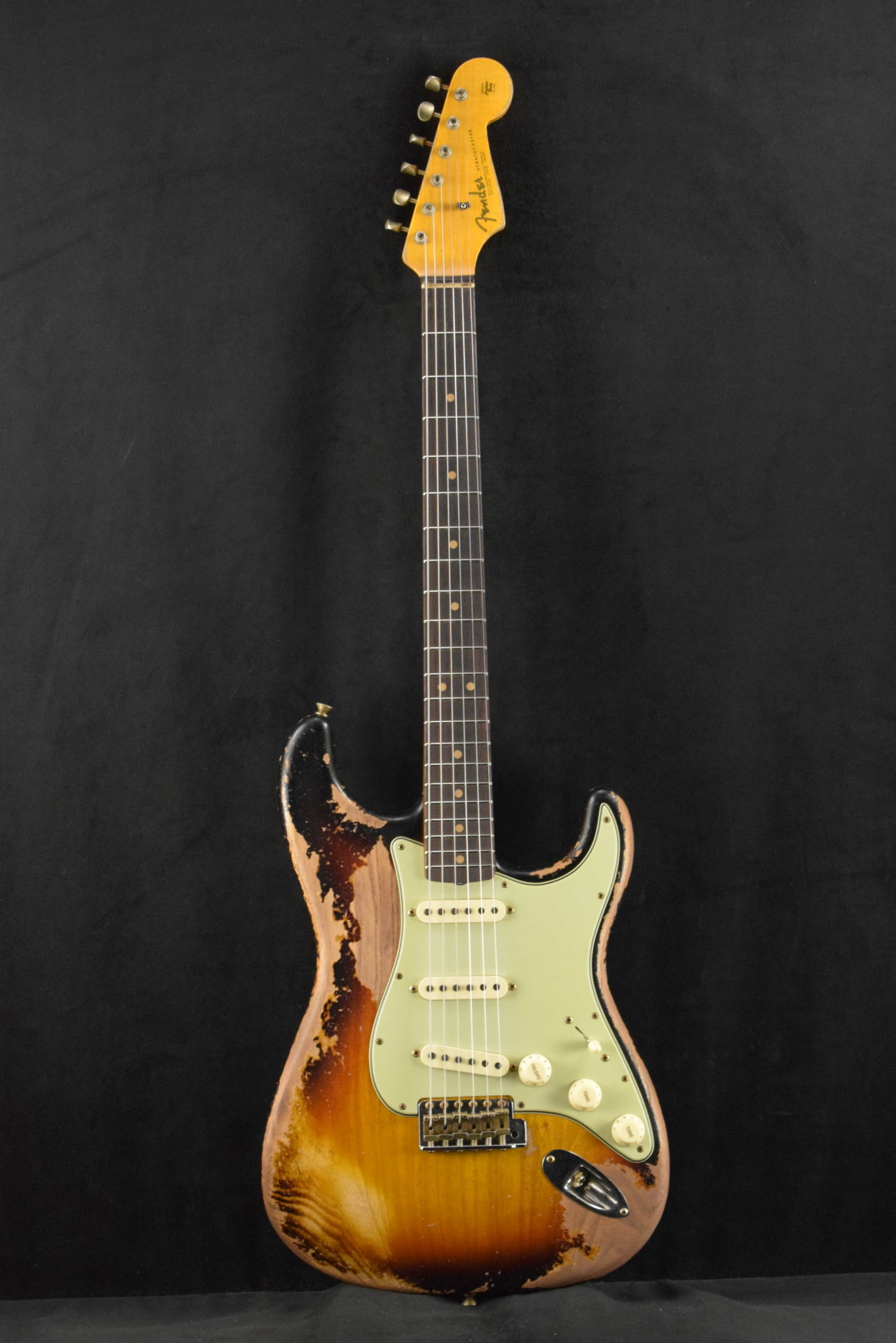Fender Fender 1963 Stratocaster Super Heavy Relic Super Faded Aged 3-Color Sunburst 3A Rosewood Fingerboard