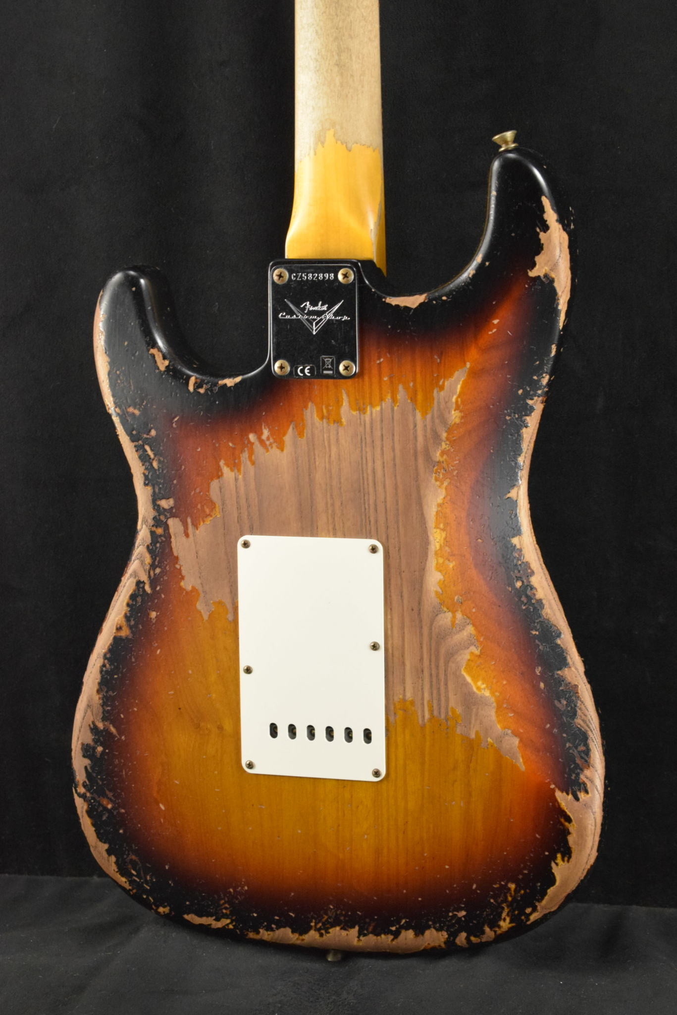 Fender Fender 1963 Stratocaster Super Heavy Relic Super Faded Aged 3-Color Sunburst 3A Rosewood Fingerboard