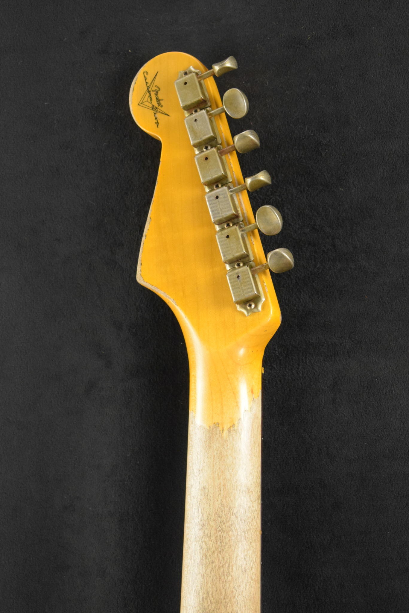 Fender Fender 1963 Stratocaster Super Heavy Relic Super Faded Aged 3-Color Sunburst 3A Rosewood Fingerboard