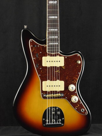 Fender Fender 1967 Jazzmaster DLX Closet Classic 3-Color Sunburst 3A Rosewood Fingerboard