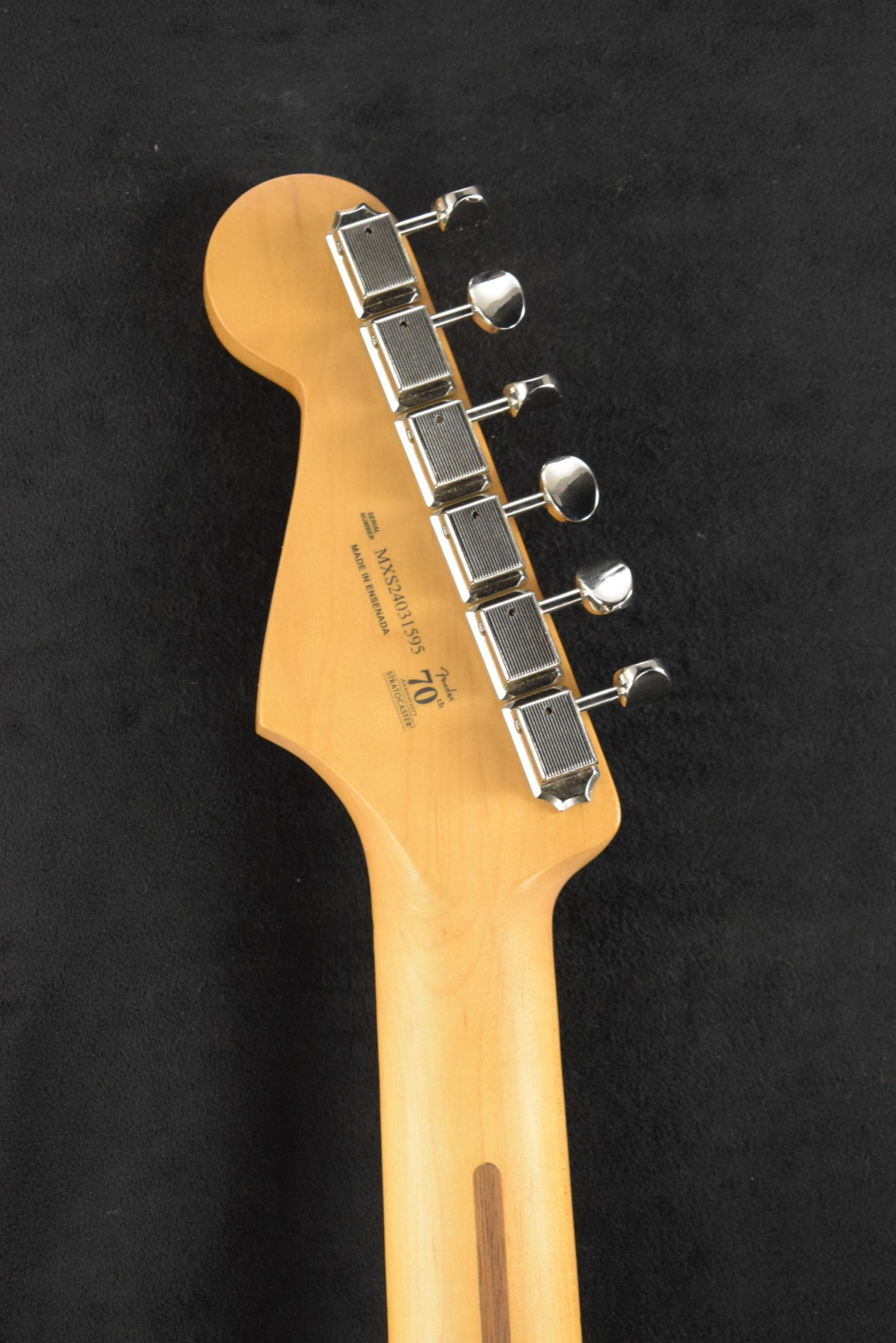Fender Fender Player II Stratocaster HSS Black Maple Fingerboard