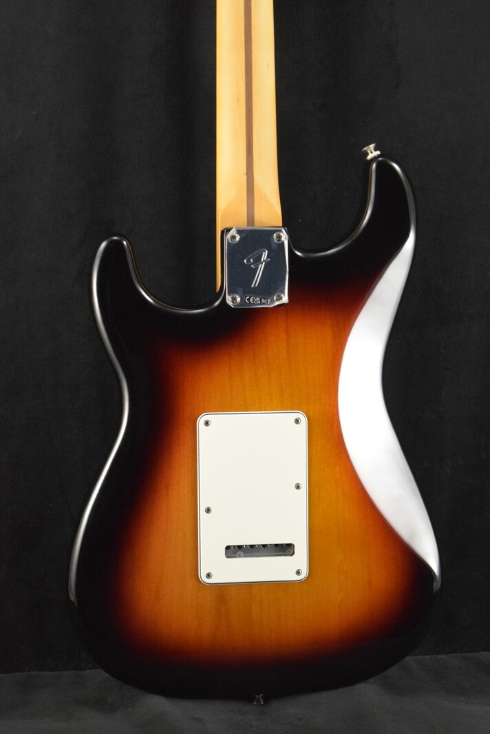 Fender Fender Player II Stratocaster 3-Color Sunburst Rosewood Fingerboard