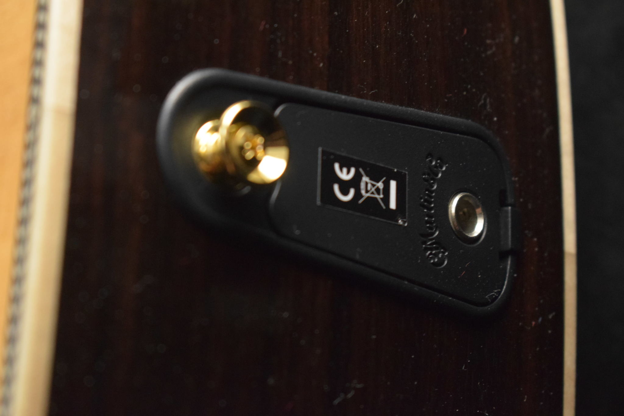 Martin Martin D-28E Modern Deluxe Fishman Aura VT Blend Acoustic-Electric Natural