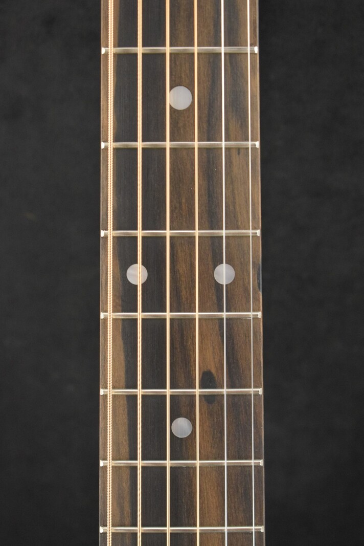 Martin Martin D-28 Ambertone Gloss