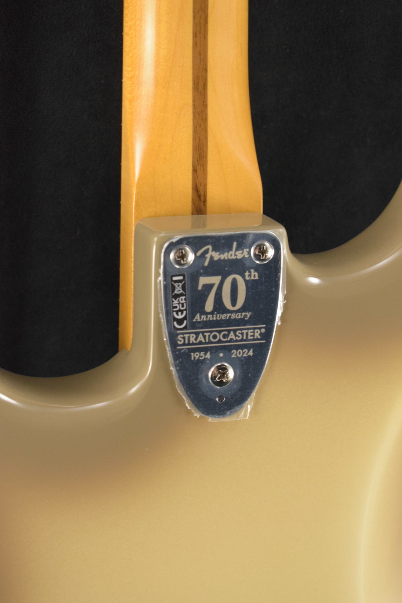 Fender Fender 70th Anniversary Antigua Stratocaster Antigua Rosewood Fingerboard