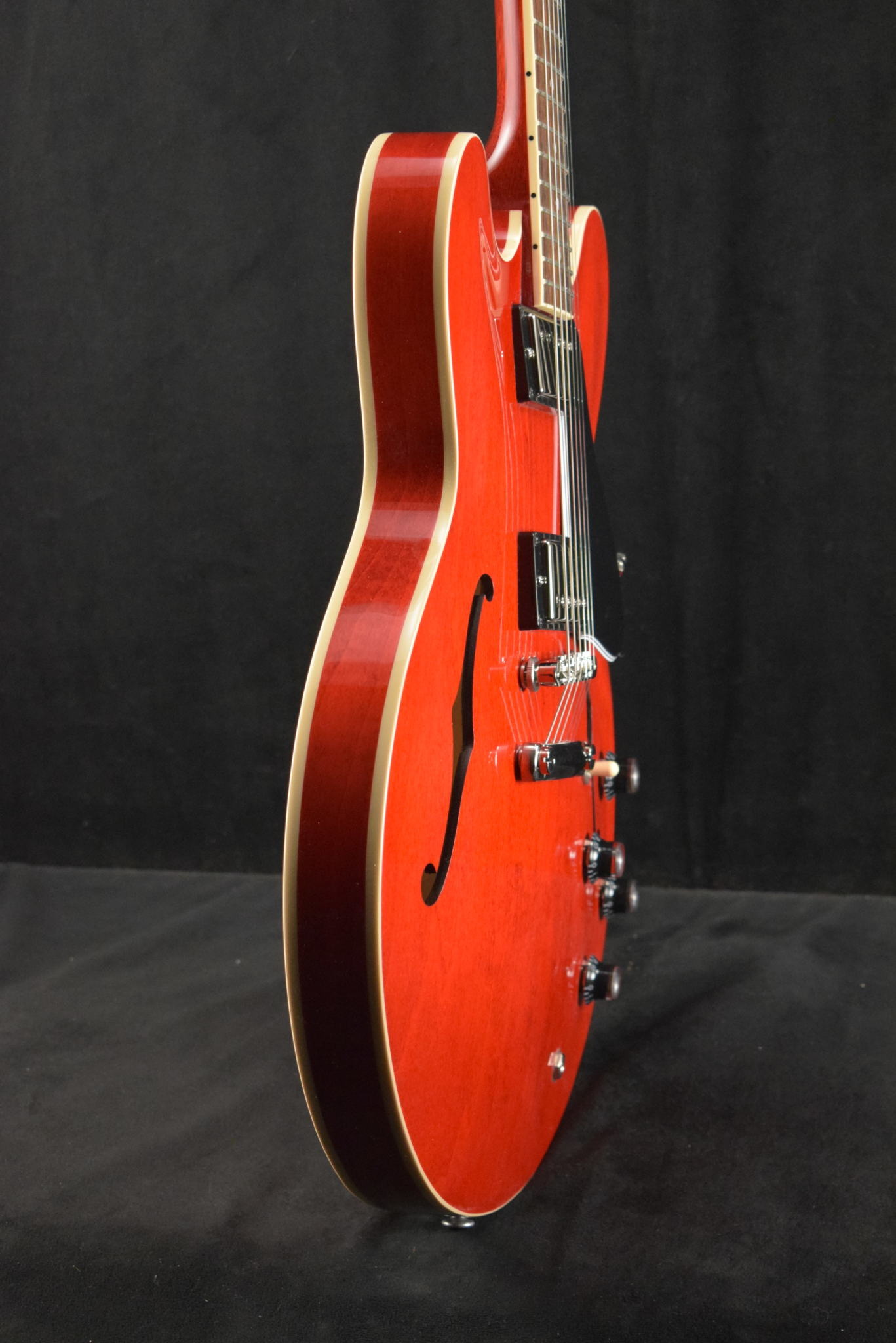 Cort es 335 new arrivals