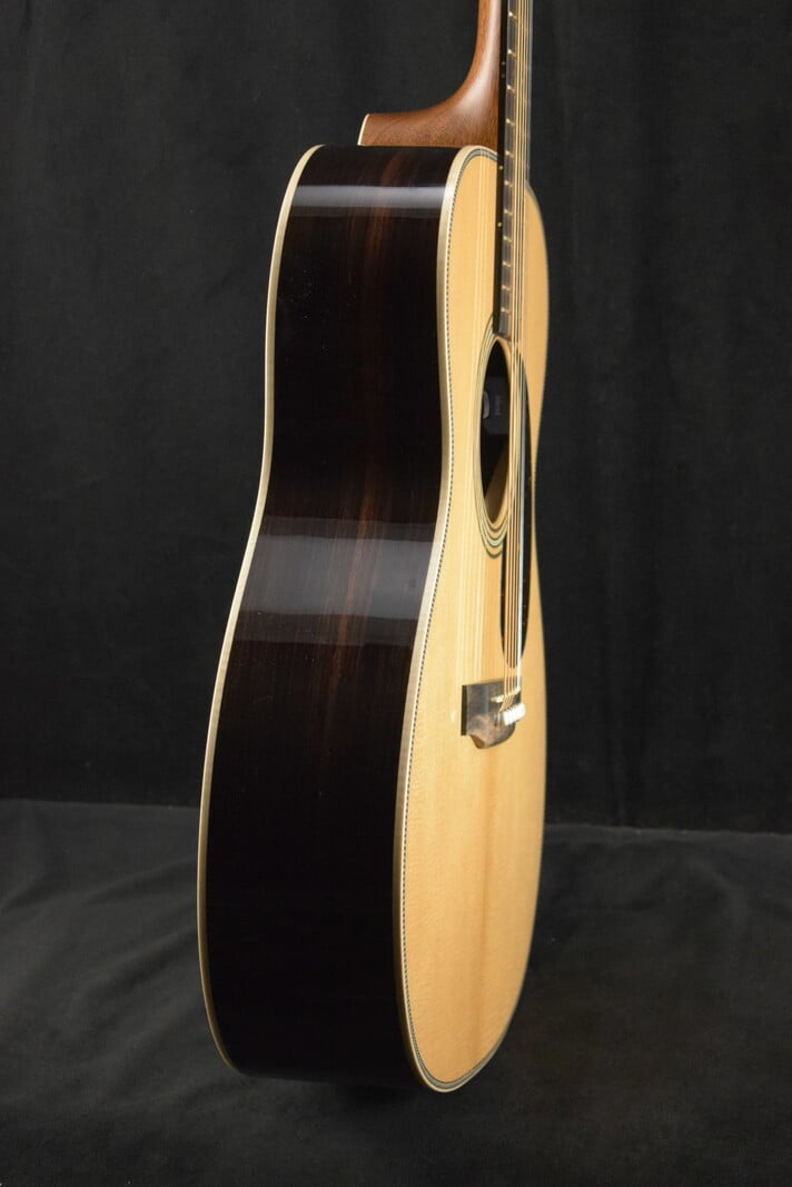 Martin Martin 000-28E Modern Deluxe Fishman Aura VT Blend