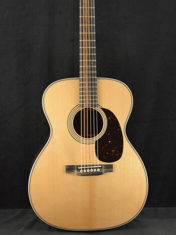 Martin Martin 000-28E Modern Deluxe Fishman Aura VT Blend
