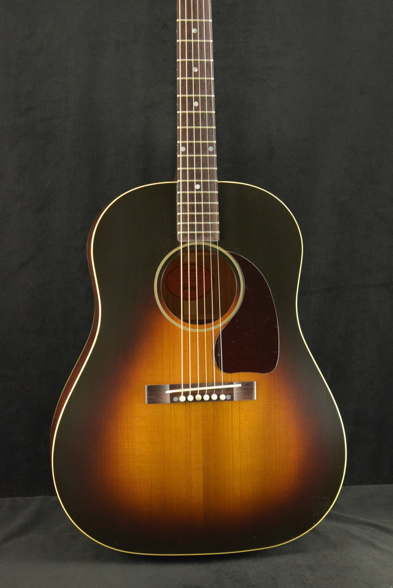 Gibson Gibson Custom Shop 1942 Banner J-45 Vintage Sunburst