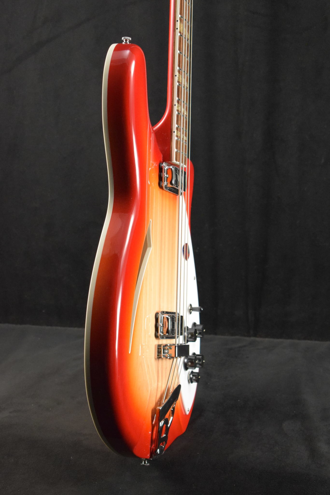 Rickenbacker Rickenbacker 4005V Vintage Reissue Semi-Hollow Bass Guitar Fireglo